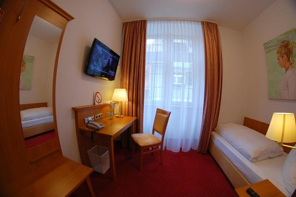 Hotel Mohren Post Wangen im Allgäu Zimmer foto